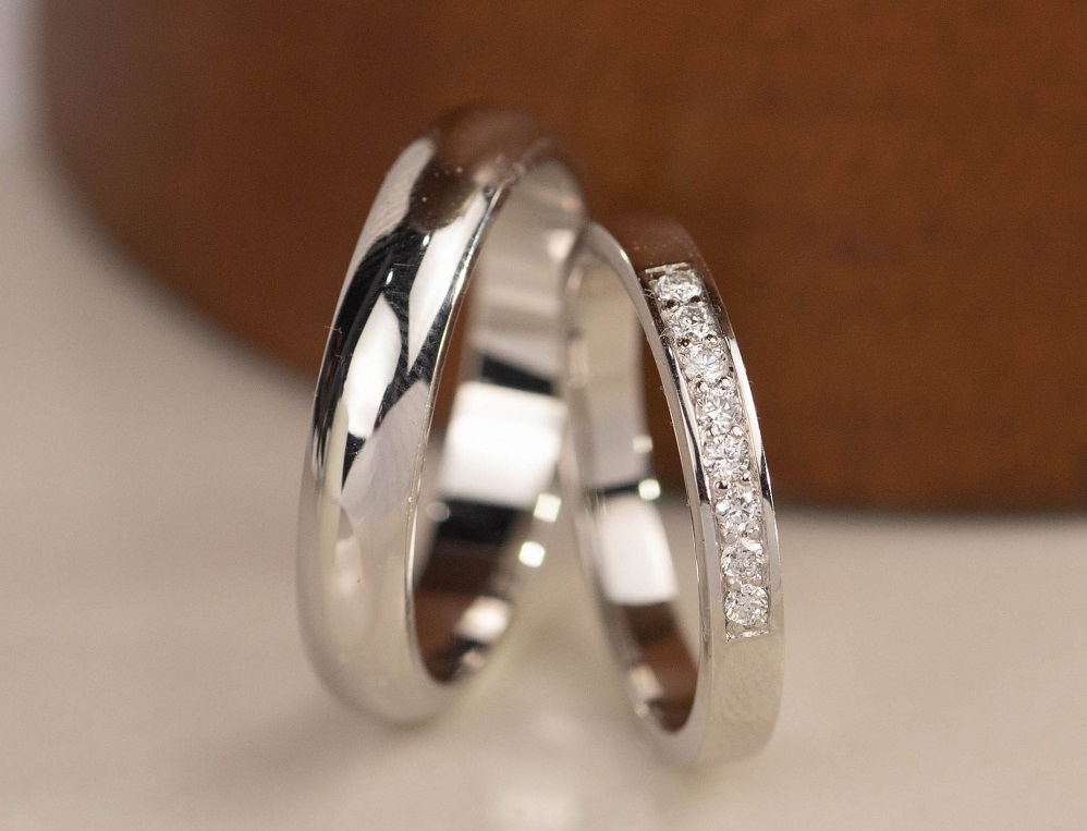 .015 Carat Platinum Wedding Ring