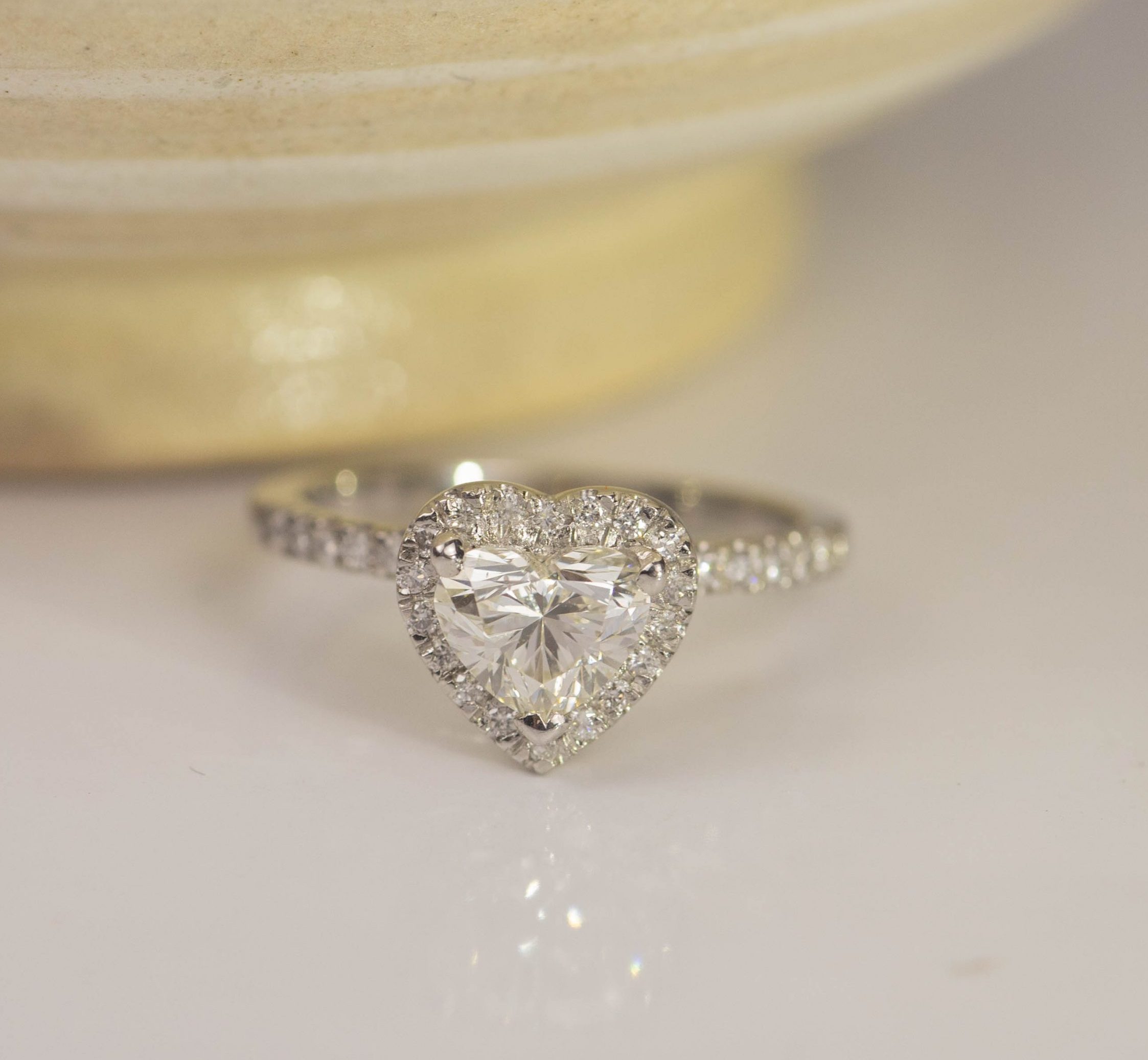 1.25 CTW Diamond Engagement Ring PLATINUM ER643