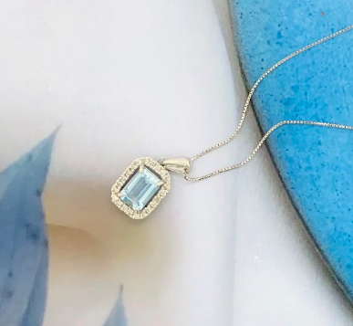 1.60 Carat Aquamarine w/ .15 CTW Diamond Necklace PLATINUM N101