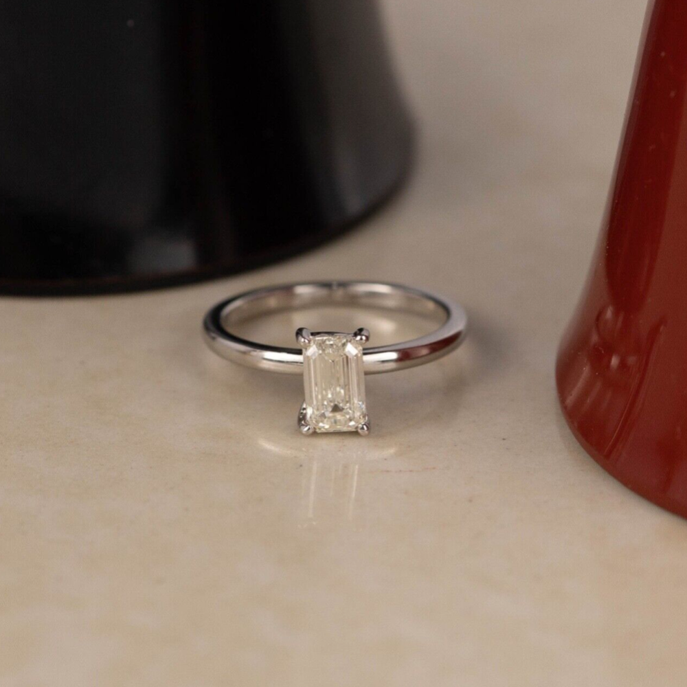 GIA-Certified 1.00 Carat Diamond Engagement Ring PLATINUM ER804