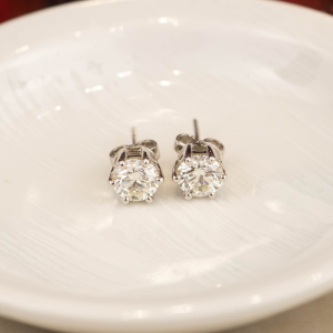 2.40 CTW Diamond Stud Earrings PLATINUM E888
