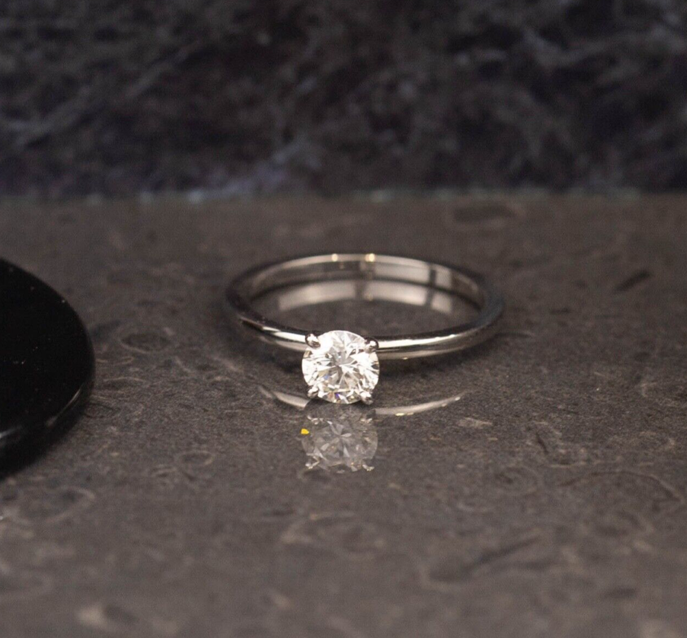 GIA-Certified .50 Carat Diamond Engagement Ring PLATINUM ER919