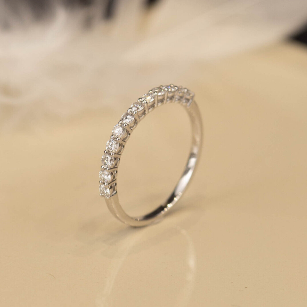 Diamond Half Eternity Ring HE287 | Sepvergara.com.