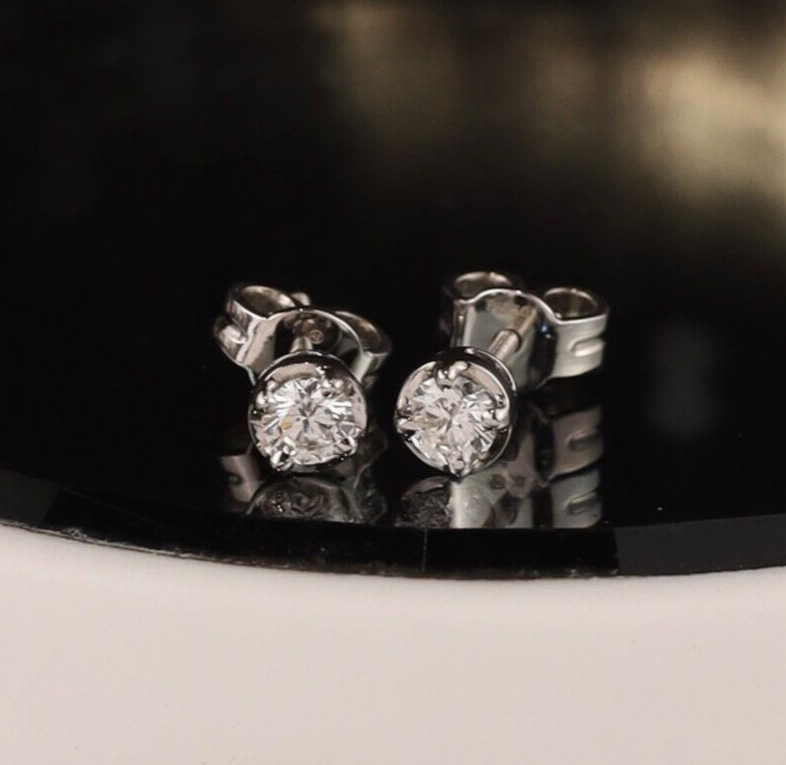 .32 CTW Diamond Stud Earring PLATINUM E984-PT