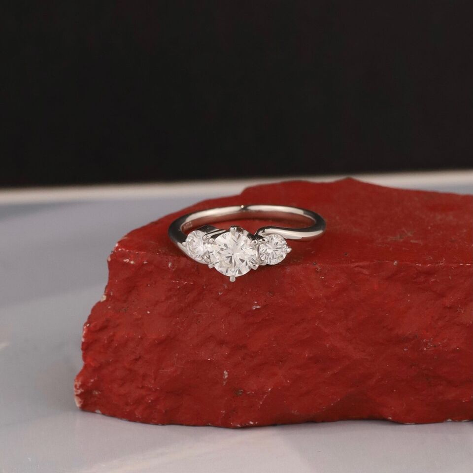 1.081 CTW Diamond Engagement Ring PLATINUM ER0290-PT