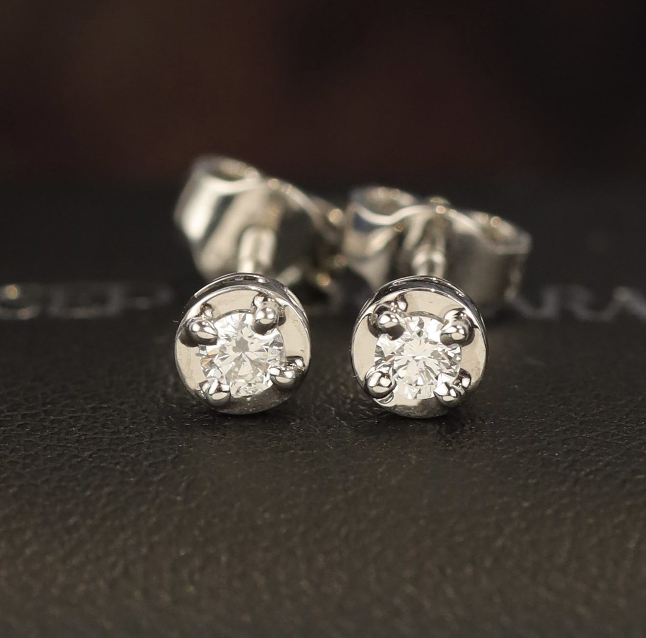 .17 CTW Diamond Stud Earrings Platinum E078-PT