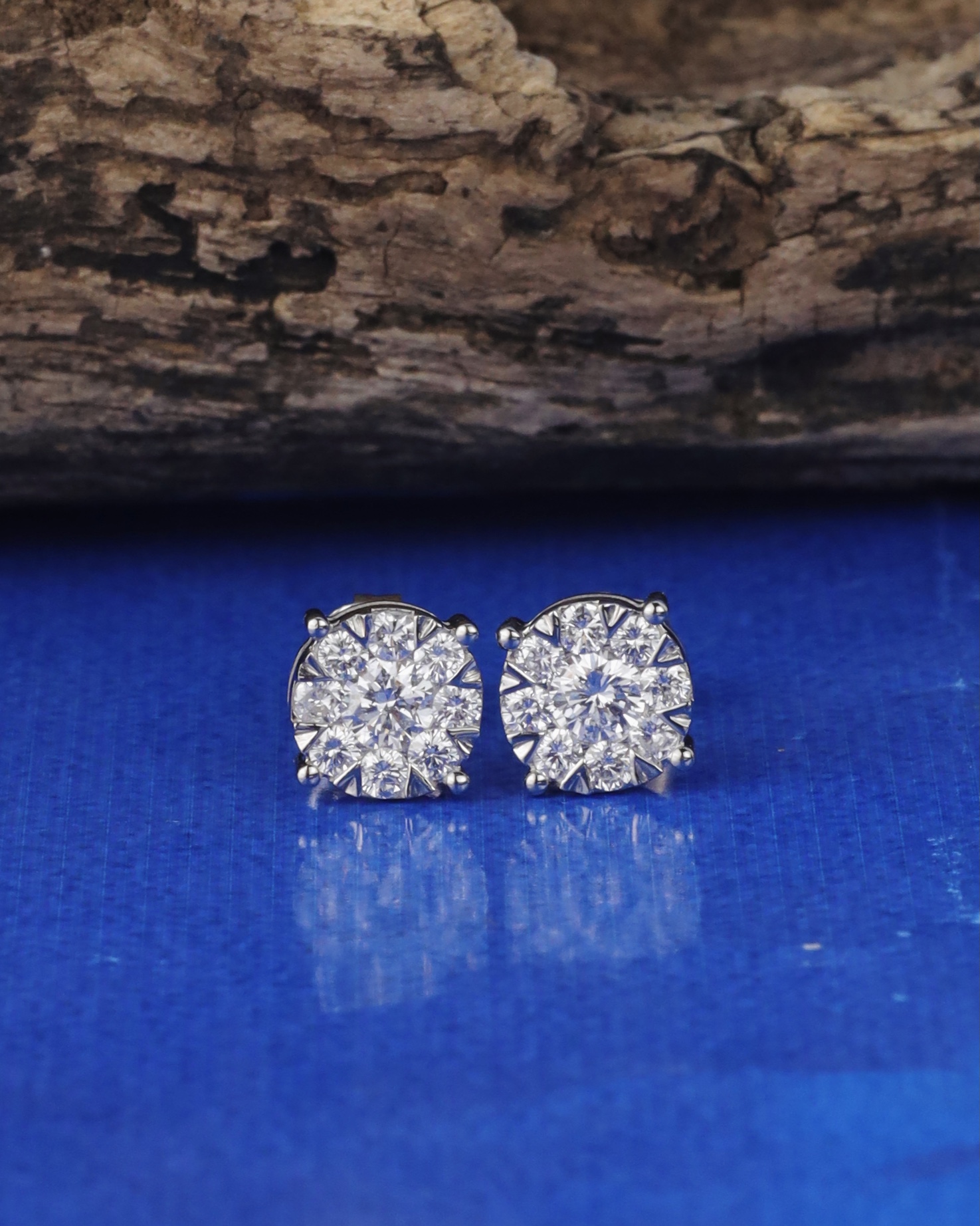 .68 CTW Illusion Stud Earrings Platinum E0222-PT
